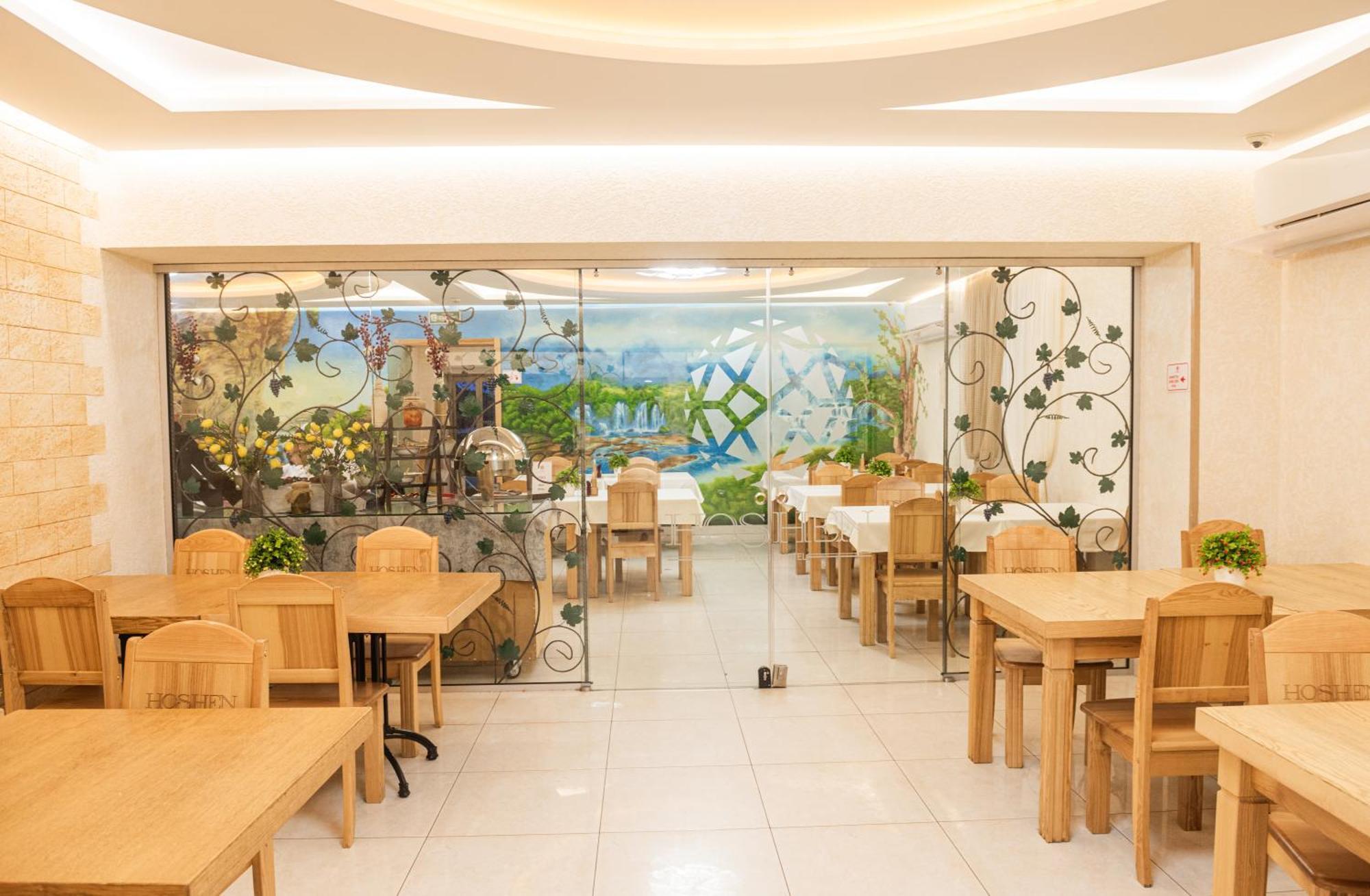 Hoshen Hotel Умань Экстерьер фото